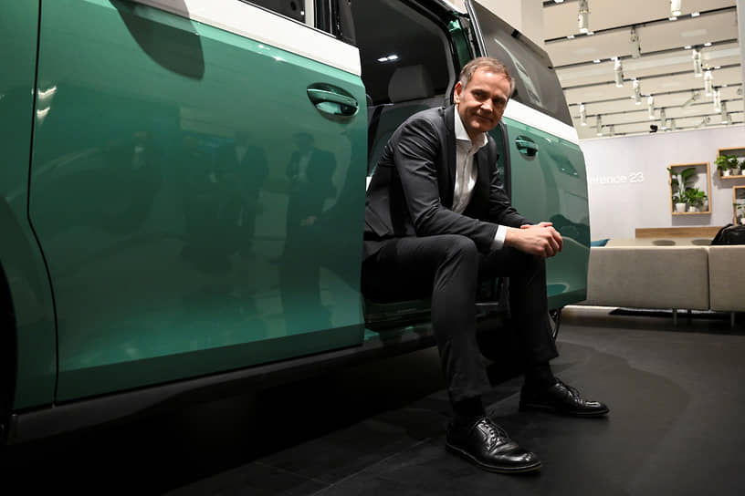  Генеральный директор VW Оливер Блуме 
