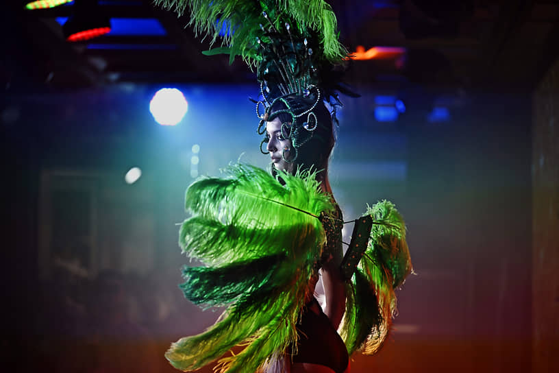 Москва. Показ бренда Coquette Revue на выставке Lingerie Show-Forum 
