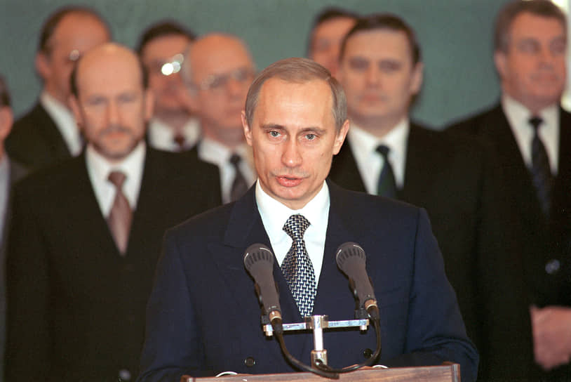 И. о. президента, председатель правительства Владимир Путин выступает на заседании Высшего совета России и Белоруссии