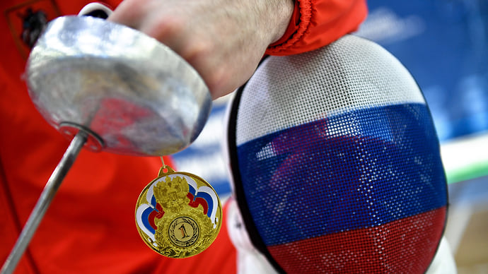 Российские фехтовальщики получили команды
