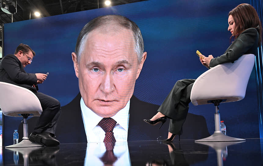 Трансляция выступления президента России Владимира Путина на пленарном заседании ПМЭФ