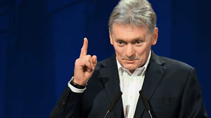Песков об отношениях Москвы и Баку, разговоре Путина и Макрона и приостановке поставок оружия Киеву