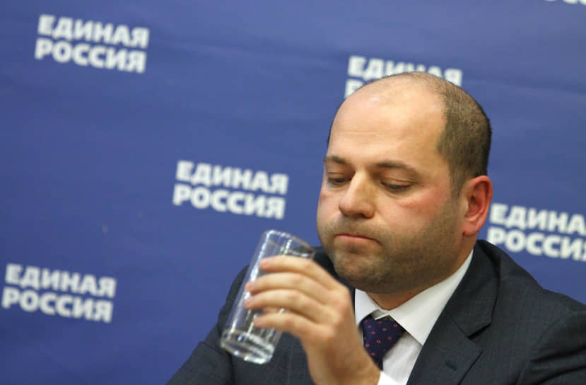 В июле 2016 года Арбитражный суд Свердловской области признал банкротом депутата заксобрания той же области от «Единой России» который своим советом россиянам «поменьше питаться» во время кризиса. Заявление поступило от Россельхозбанка, долги перед которым на суд включил в реестр кредиторов. В 2019-м господин Гаффнер стал самым бедным среди депутатов регионального парламента, 4 коп