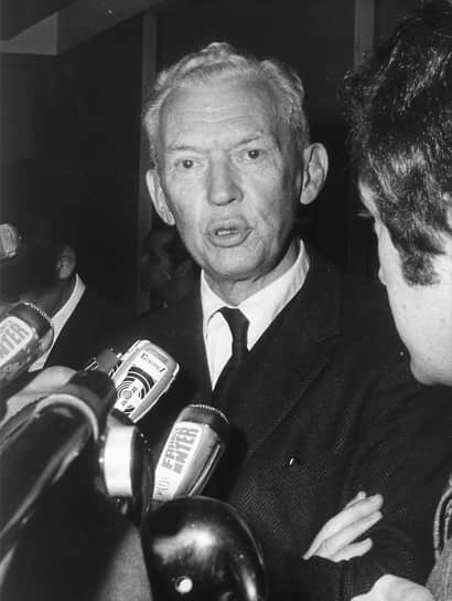 В 1968 году был назначен премьер-министром после конфликта президента Шарля де Голля с действующим главой правительства Жоржем Помпиду. В апреле 1969 года де Голль ушел в отставку, новым президентом стал Помпиду. 20 июня 1969 года он официально вступил в должность и назначил новым премьер-министром Жака Шабана-Дельмаса