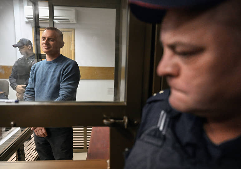 Зампред партии «Яблоко», бывший руководитель фракции партии в Мосгордуме Максим Круглов во время заседания суда