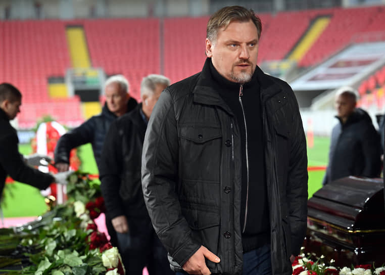 Футболист Дмитрий Булыкин 
