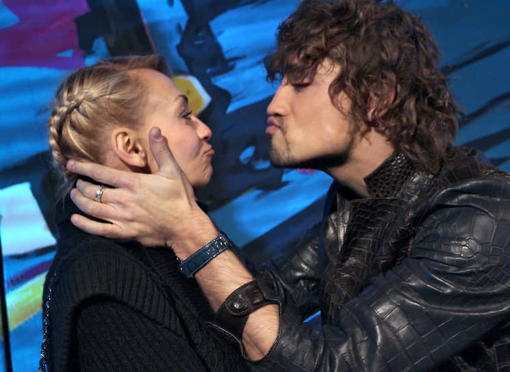 С певцом Димом Биланом на церемонии вручения музыкальной премии MTV Europe Music Awards, 2009 год