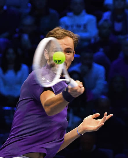 Даниил Медведев в матче против Андрея Рублева на Итоговом турнире ATP в Турине, 2022 год