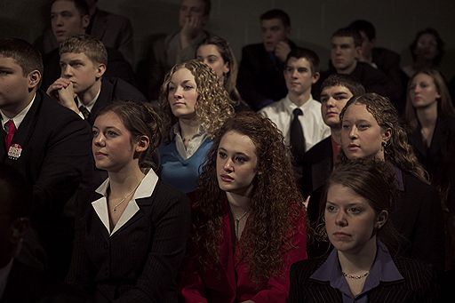 ПЕНСИЛЬВАНИЯ. Школьники слушают речь Джорджа Буша, Харрисонбург, 2004 год 