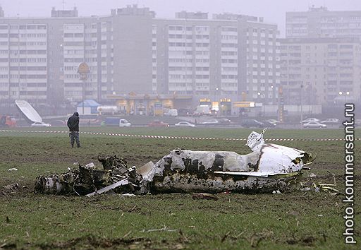 09.12.2007 На Украине, в районе аэропорта "Жуляны", потерпел крушение пассажирский самолет Beach Craft, следовавший рейсом из Чехии в Киев. В результате погибли пять человек