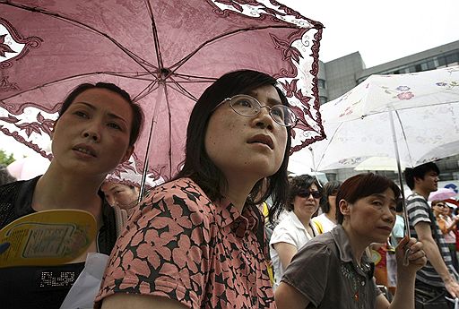 07.06.2008 В Китае в районе озера Танцзяшань образовался паводок из-за землетрясения 12 мая, в результате которого оползни перекрыли русла горных рек