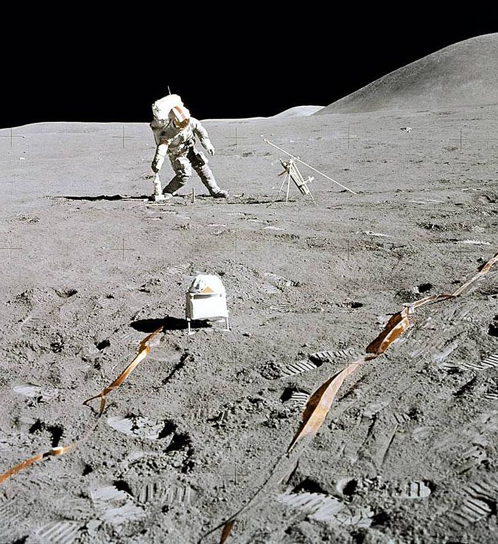1970 год. Межпланетная станция "Луна-16" доставила на Землю лунный грунт 