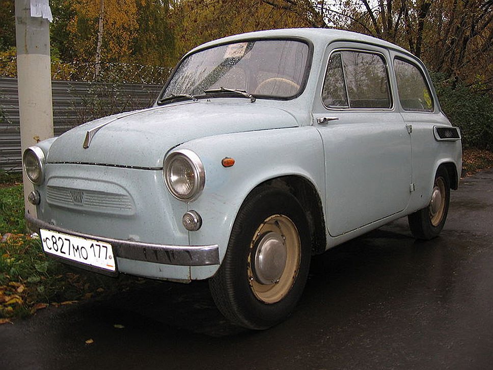1960 год. С конвейера сошел первый «Запорожец», получивший в народе прозвище «горбатый»