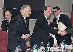 Вице-спикер Думы Владимир Пехтин, спикер Борис Грызлов, и глава ЦИКа Александр Вешняков (слева направо) подводят вековые итоги 