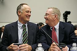 Глава Fannie Mae Дэниел Мадд и председатель совета директоров и гендиректор Freddie Mac Ричард Сайрон