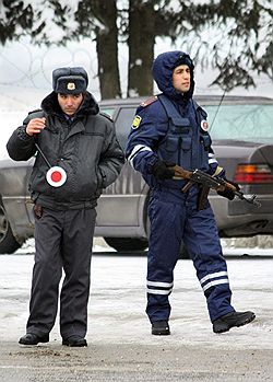 Причиной обострения обстановки в КБР местные жители называют не столько профессионализм боевиков-террористов, сколько непрофессионализм правоохранительных органов 