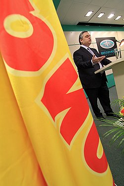 Лидер партии "Патриоты России" Геннадий Семигин во время второго этапа VIII (внеочередного) съезда партии 