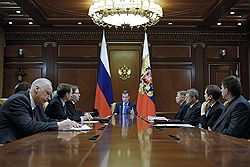 Президент РФ Дмитрий Медведев проводит в подмосковной резиденции "Горки" совещание по вопросам судебной системы 