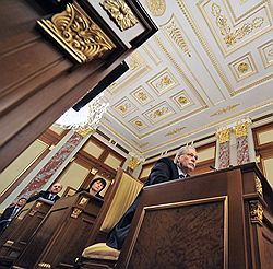 Председатель Государственной думы России Борис Грызлов (справа) 
