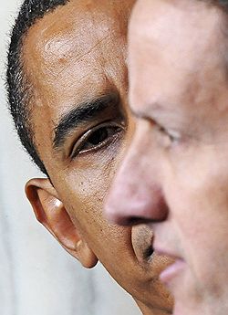 Президент США Барак Обама и министр финансов США Тимоти Гайтнер