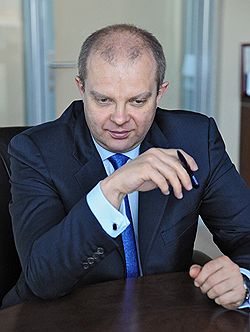 Падение рынков на этот раз было значительнее: вы открываетесь с утра — минус 6%, на следующий день — снова минус 6%. Три таких дня, и некоторые клиенты перестанут существовать