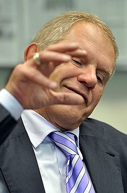 Руководитель Федерального агентства России по рыболовству Андрей Крайний  