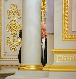 Николай Азаров