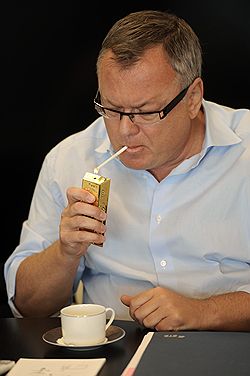 «Народное IPO» — это то, что больше всего меня гложет. Прямая продажа частным инвесторам даже акций крупнейших «голубых фишек» — вещь весьма спорная. Думаю, что частные граждане не обладают тем набором экспертизы 