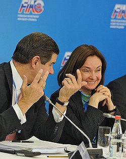 Исполнительный директор аудиторской компании Ernst & Young Global Джеймс Терли (слева) и министр экономического развития России Эльвира Набиуллина (справа) на 25-ом пленарном заседании Консультативного совета по иностранным инвестициям (КСИИ). Заседание прошло в отеле "Балчуг Кемпински"