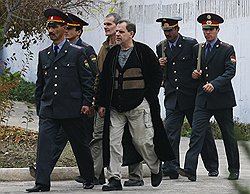 Пилотs российской авиакомпании "Ролкан Инвестмент ЛТД" Владимир Садовничий и Алексей Руденко 