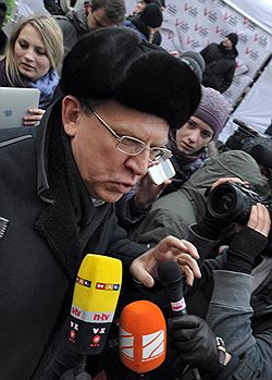Председатель Совета по развитию финансового рынка России Алексей Кудрин во время митинга оппозиции "За честные выборы", который прошел на проспекте Академика Сахарова 