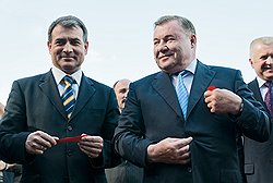 Бывший мэр Орла Виктор Сафьянов и губернатор Орловской области Александр Козлов