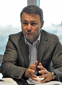Генеральный директор ГК "Связной" Денис Людковский