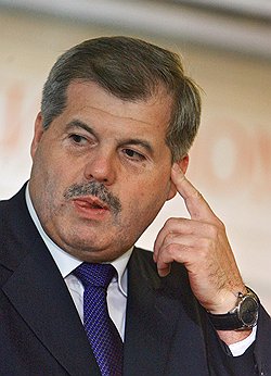 Бывший губернатор Мурманской области Дмитрий Дмитриенко  