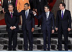 Премьер-министр Албании Сали Бериша, президент США Барак Обама, генсек НАТО Фог Расмуссен и премьер-министр Великобритании Дэвид Кэмерон 