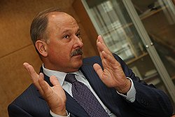 Активы ВЭБа по преимуществу нерыночные — это инвестиции в проекты, обладающие сроками окупаемости, существенно превышающими среднерыночные, зато обладающие высокими общественными эффектами