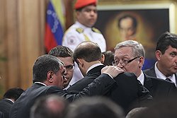 Глава "Роснефти" Игорь Сечин (слева) 