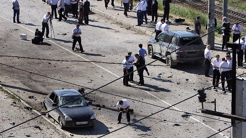 На месте первого взрыва работали десятки силовиков, они в основном и пострадали от теракта 