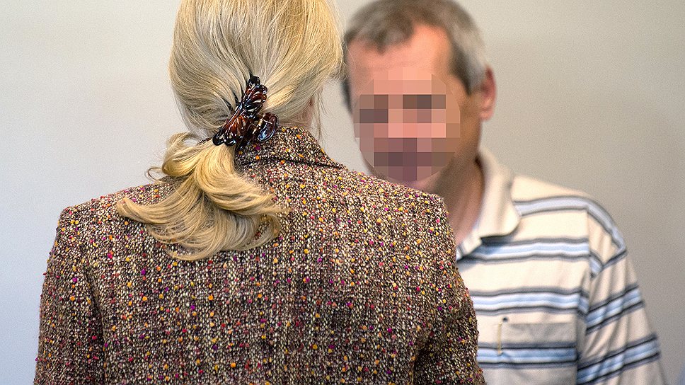 Даже судья признала, что следствию не удалось выяснить многое об Андреасе и Хайдрун Аншлаг (на фото во время суда)