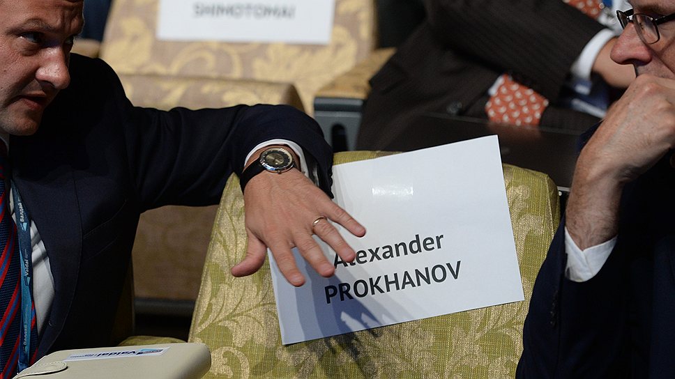 Писатель Александр Проханов рискует, словно не понимая, что свято место пусто не бывает