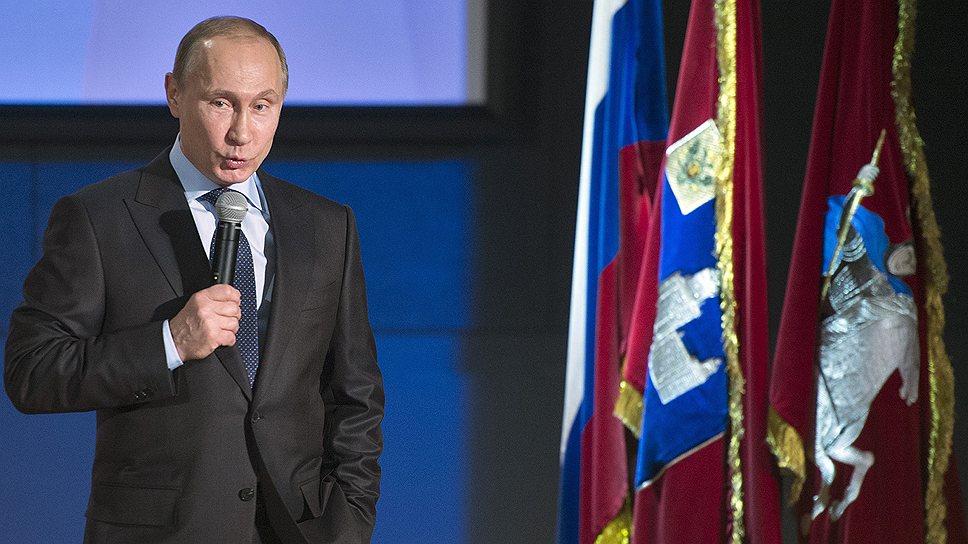 Президент России Владимир Путин во время встречи со студентами юридических вузов Москвы. Встреча прошла на юридическом факультете Московского государственного университета имени М.В.Ломоносова 