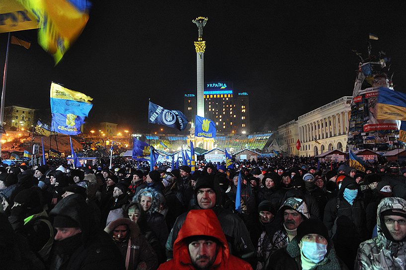 Евромайдан. Митинг оппозиции на майдане Незалежности