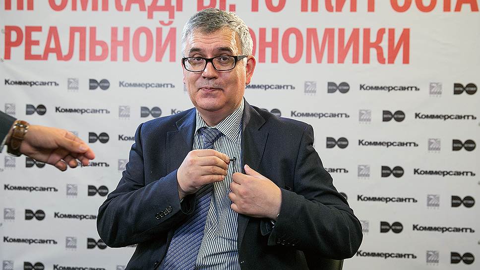 Михаил Дмитриев (на фото) уходит из ЦСР "в никуда", пост главы Центра стратегических разработок займет Владимир Княгинин (на фото)