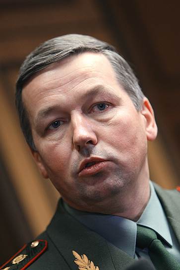 Александр Савенков  