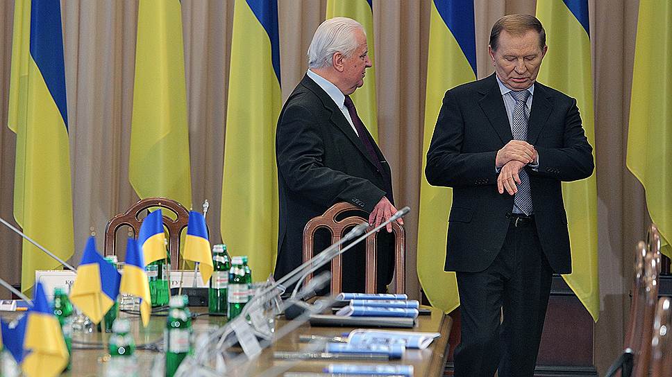 Бывшие президенты Украины Леонид Кравчук (слева) и Леонид Кучма (справа)