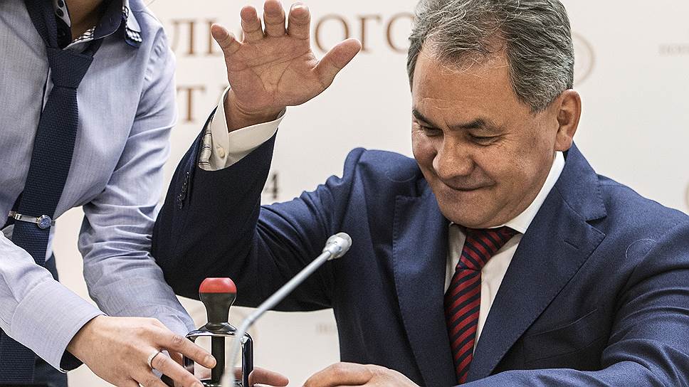 Как Сергей Шойгу наступал на полномочия Дмитрий Рогозина в сфере оборонзаказа 