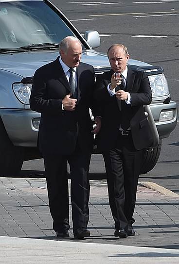 Александр Лукашенко, следуя дорогой Владимира Путина, забежал вчера впереди паровоза  