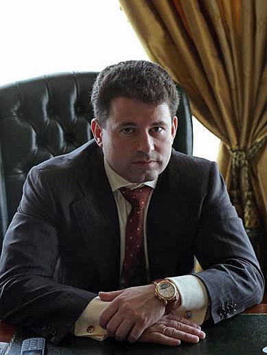 СКР хочет арестовать Дионисия Золотова 