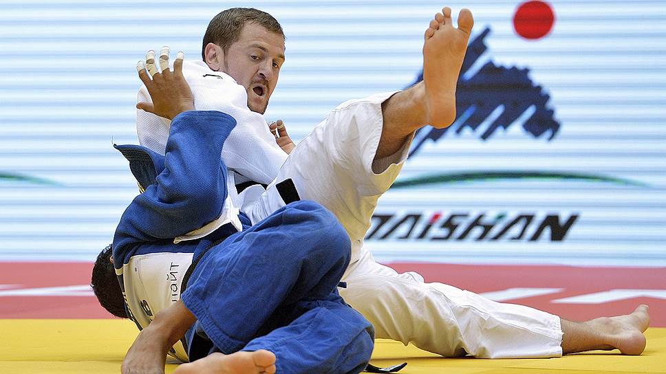Чемпионат мира по дзюдо 2014 в Челябинске. Российский дзюдоист Сиражудин Магомедов во время финального поединка