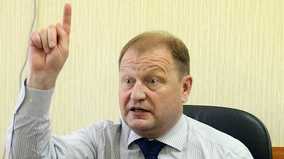 Депутат облсовета Павел Меркулов поучаствовал в создании партии «Честно!», но идти против воли центра не захотел  